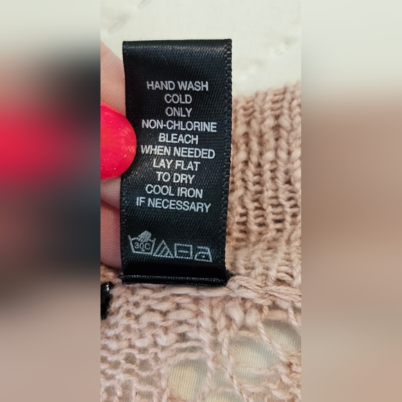 BKE Boutique Pointelle Cardigan Sweater Womens Mesh Trim Button Font Pink Sz XL - Picture 11 of 12